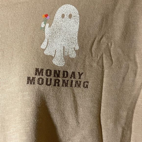 Sz US XS aerie oversized graphic boyfriend Tan Graphic T-Shirt Halloween - Picture 10 of 15